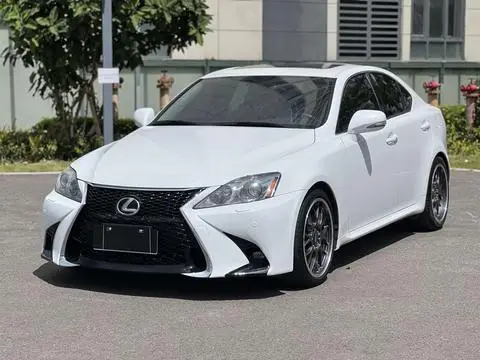 Lexus IS 2009