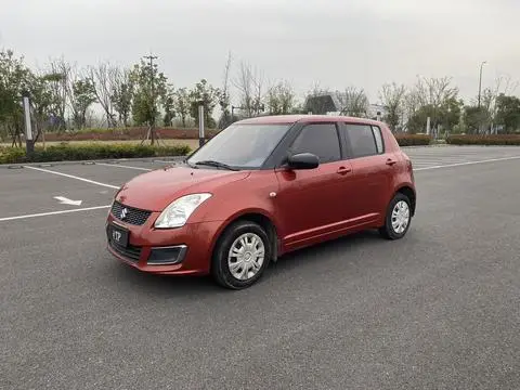 Suzuki 雨燕 2014