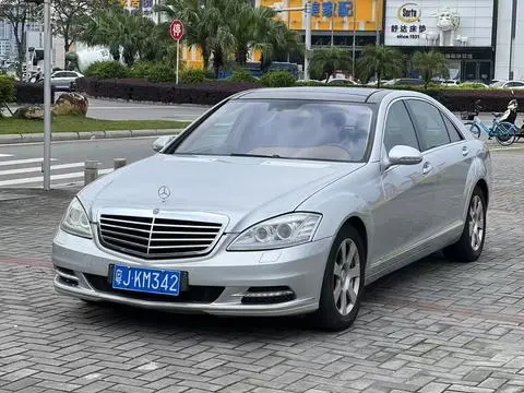 Mercedes-Benz S-Class 2006