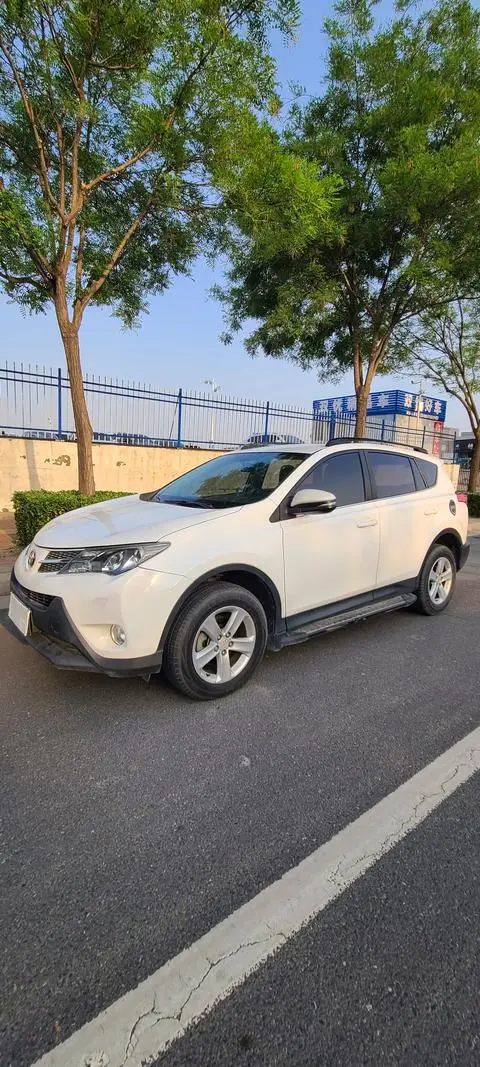 Toyota RAV4 2013
