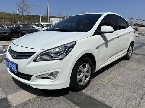 Hyundai 瑞纳 2016