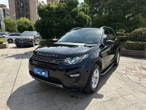 Land Rover Discovery Sport 2017 — фото 1