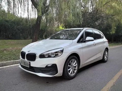 BMW 2 Series 旅行车 2018