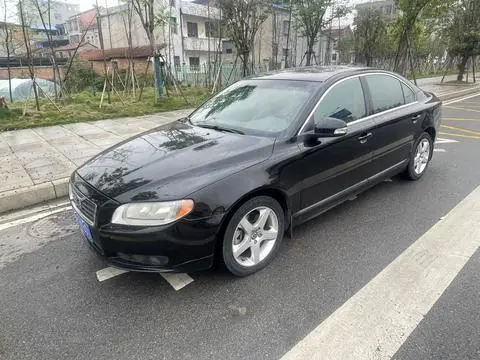 Volvo S80L 2010
