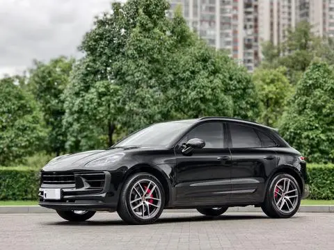 Porsche Macan 2022 — фото 1