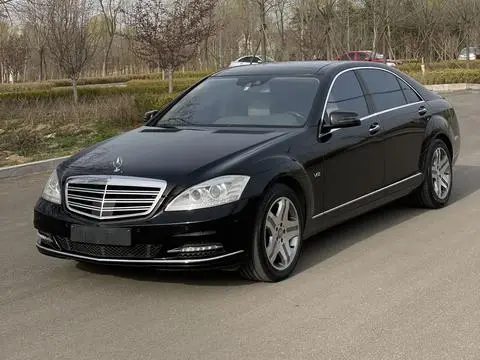 Mercedes-Benz S-Class 2012