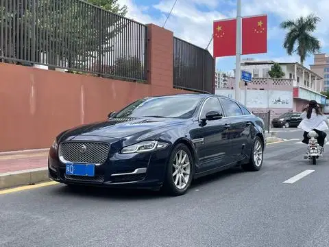 Jaguar XJ 2016
