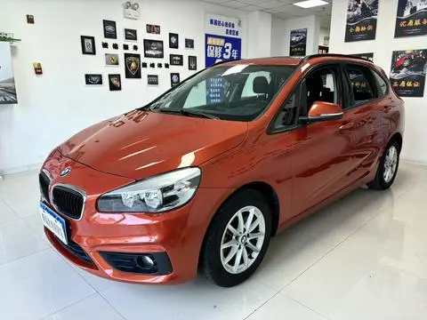 BMW 2 Series 旅行车 2018