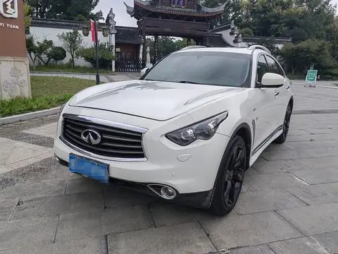 Infiniti QX70 2013