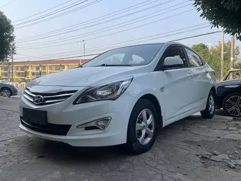 Hyundai 瑞纳 2014