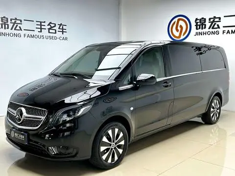 Mercedes-Benz 威霆 2023