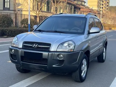 Hyundai 途胜 2006 — фото 1