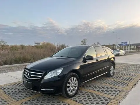 Mercedes-Benz R-Class 2011