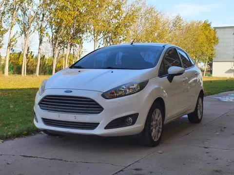 Ford 嘉年华 2013
