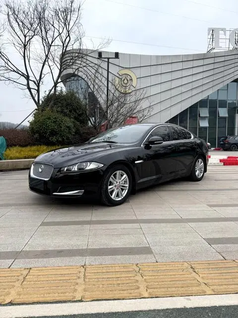 Jaguar XF 2014