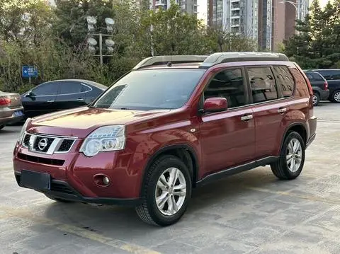 Nissan 奇骏 2012