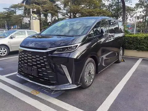 Lexus LM 2023
