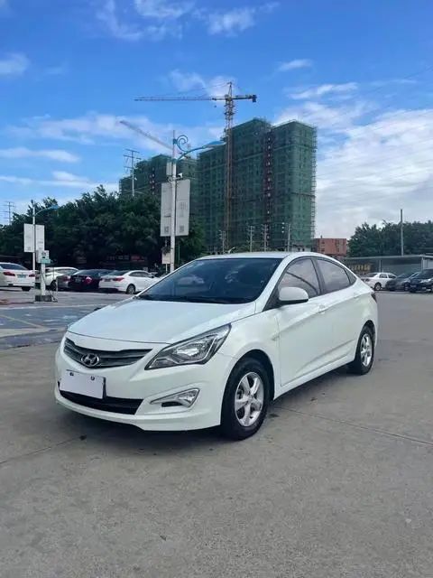 Hyundai 瑞纳 2014