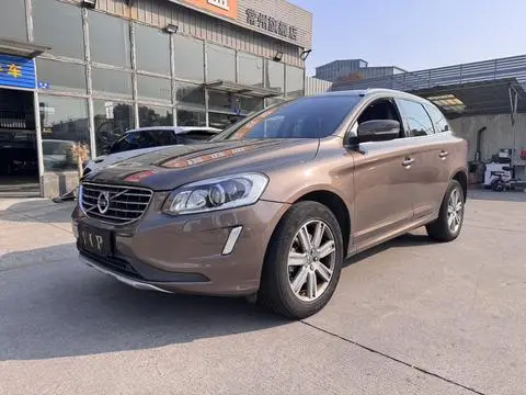 Volvo XC60 2017 — фото 1