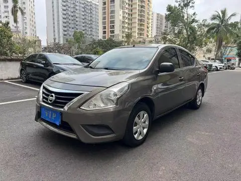 Nissan 阳光 2015