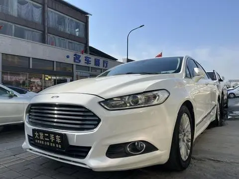 Ford 蒙迪欧 2013