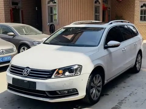 Volkswagen Magotan 2012