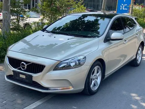 Volvo V40 2017