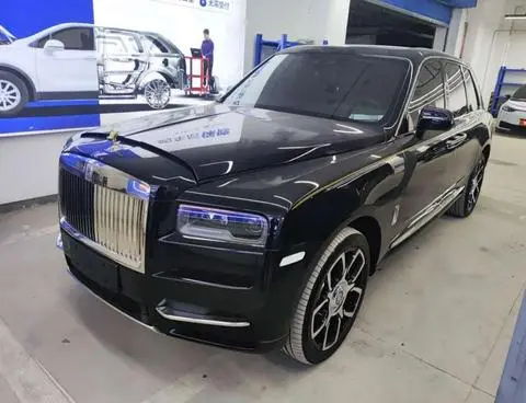 Rolls Royce Cullinan 2018 — фото 1