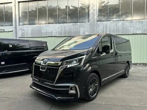 Toyota Hiace 2024