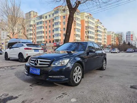 Mercedes-Benz C-Class 2011
