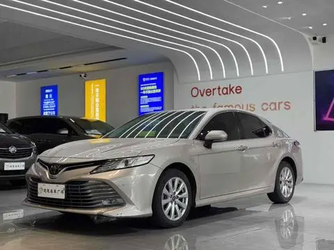 Toyota Camry 2019