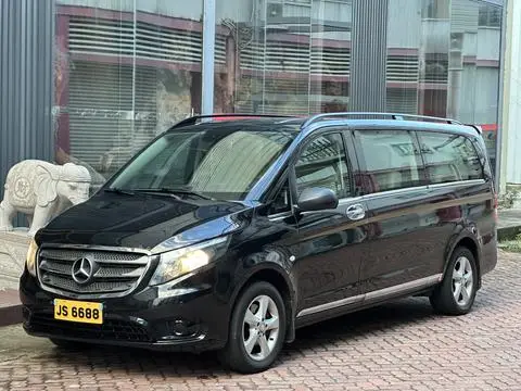 Mercedes-Benz 威霆 2018
