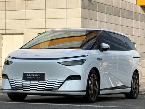 XPeng 小鹏X9 2024