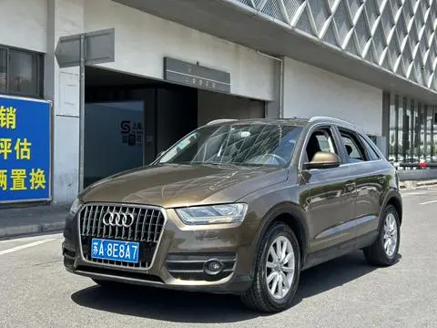 Audi Q3 2015 — фото 1