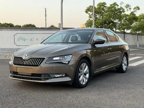 Skoda Superb 2016