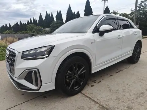 Audi Q2L 2021