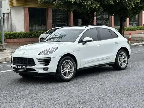 Porsche Macan 2014
