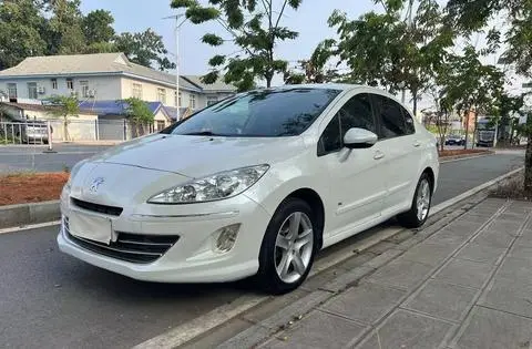 Peugeot 408 2013