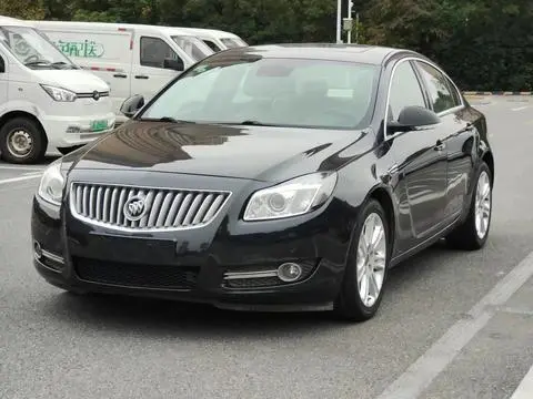 Buick Regal 2011 — фото 1