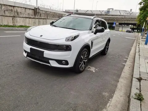 Lynk & Co 01 2017