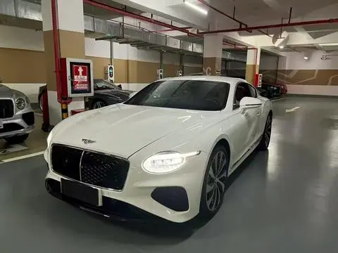 Bentley 欧陆PHEV 2026