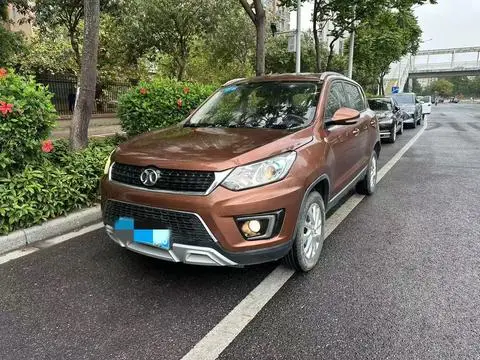 BAIC X35 2016