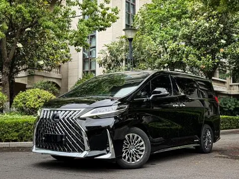Lexus LM 2020