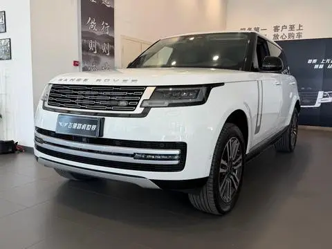 Land Rover 揽胜 2023 — фото 1