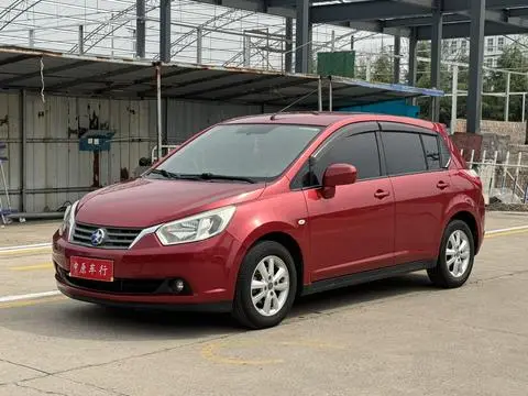 Venucia R50 2014