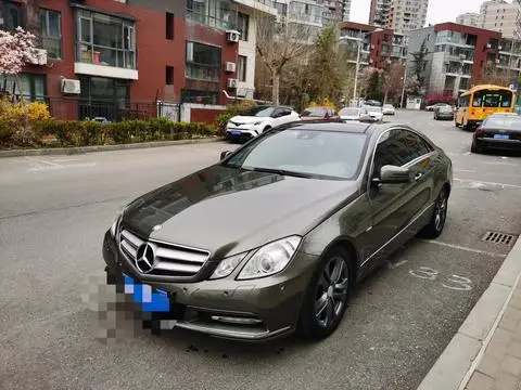 Mercedes-Benz E-Class 2011