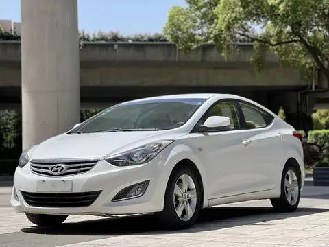 Hyundai Elantra Langdong 2012