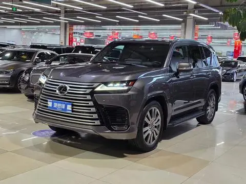 Lexus LX 2023 — фото 1