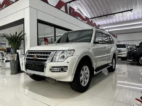 Mitsubishi 帕杰罗 2022