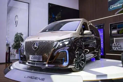 Mercedes-Benz V-Class 2024
